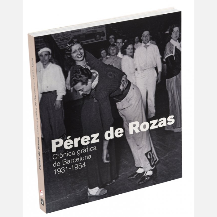 Imatge de la coberta del llibre 'Pérez de Rozas. Crònica gràfica de Barcelona 1931-1954' on es veu una parella jove enmig d'un ball