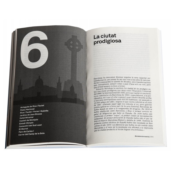 Imatge de les pàgines interiors del llibre 'Barcelona de novel·la'