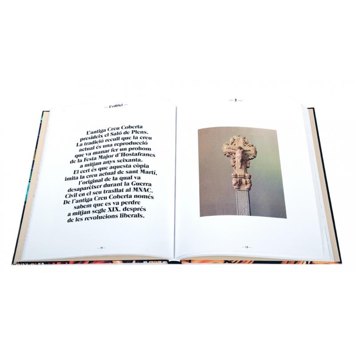 Imatge de les pàgines interiors del llibre ''La Seu del Districte 1915-2015. Sants-Montjuïc'