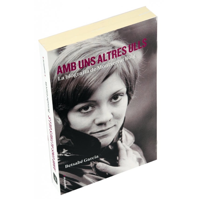 Imatge de la coberta del llibre 'Amb uns altres ulls', amb una fotografia en primer plà de Montserrat Roig