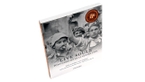 Imatge de la coberta del llibre 'Live Souls', on es veu la fotografia d'un soldats republicans a la Guerra Civil