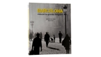Imatge de la coberta del llibre 'Barcelona vista por los grandes fotógrafos'