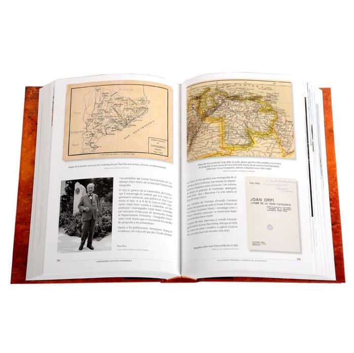 Imatge de les pàgines interiors del llibre 'Aportacions catalanes universals'