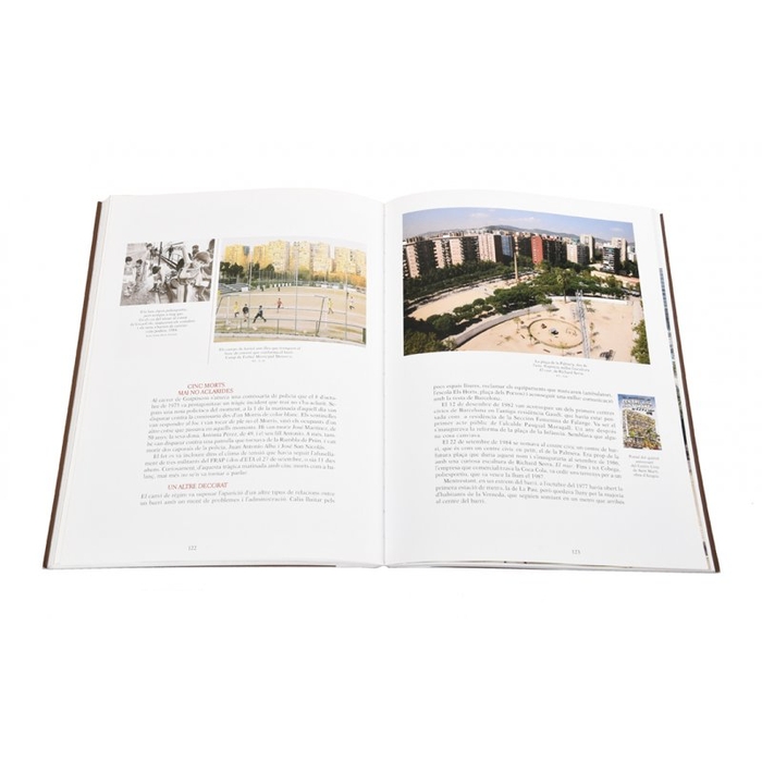 Imatge de les pàgines interiors del llibre 'La gent i els barris de Sant Martí'