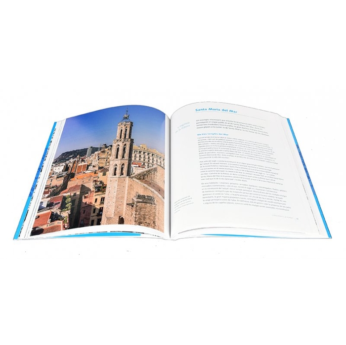Imatge de les pàgines interiors del llibre 'Barcelona. Esglésies i construcció de la ciutat'